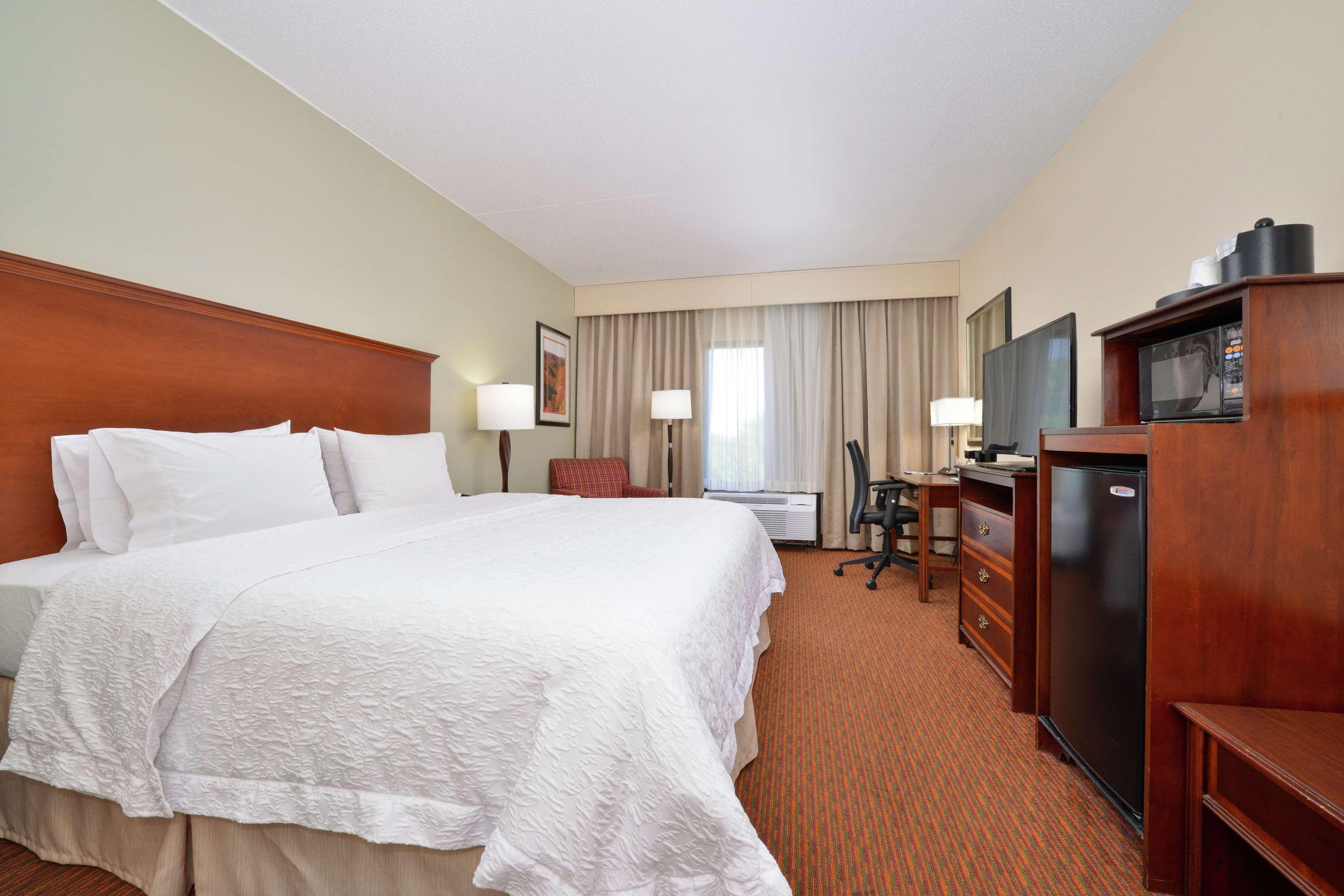 Hampton Inn Waynesboro/Stuarts Draft Fishersville Екстериор снимка