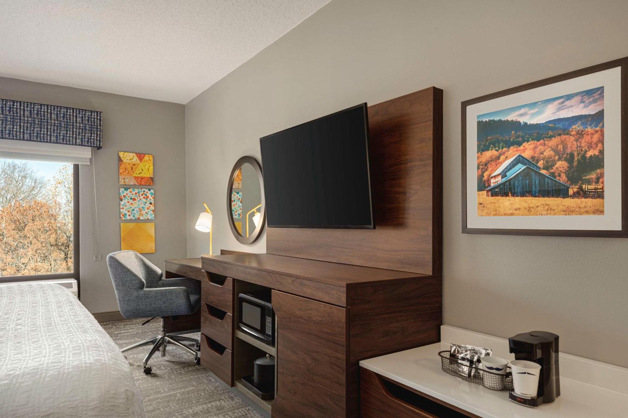 Hampton Inn Waynesboro/Stuarts Draft Fishersville Екстериор снимка