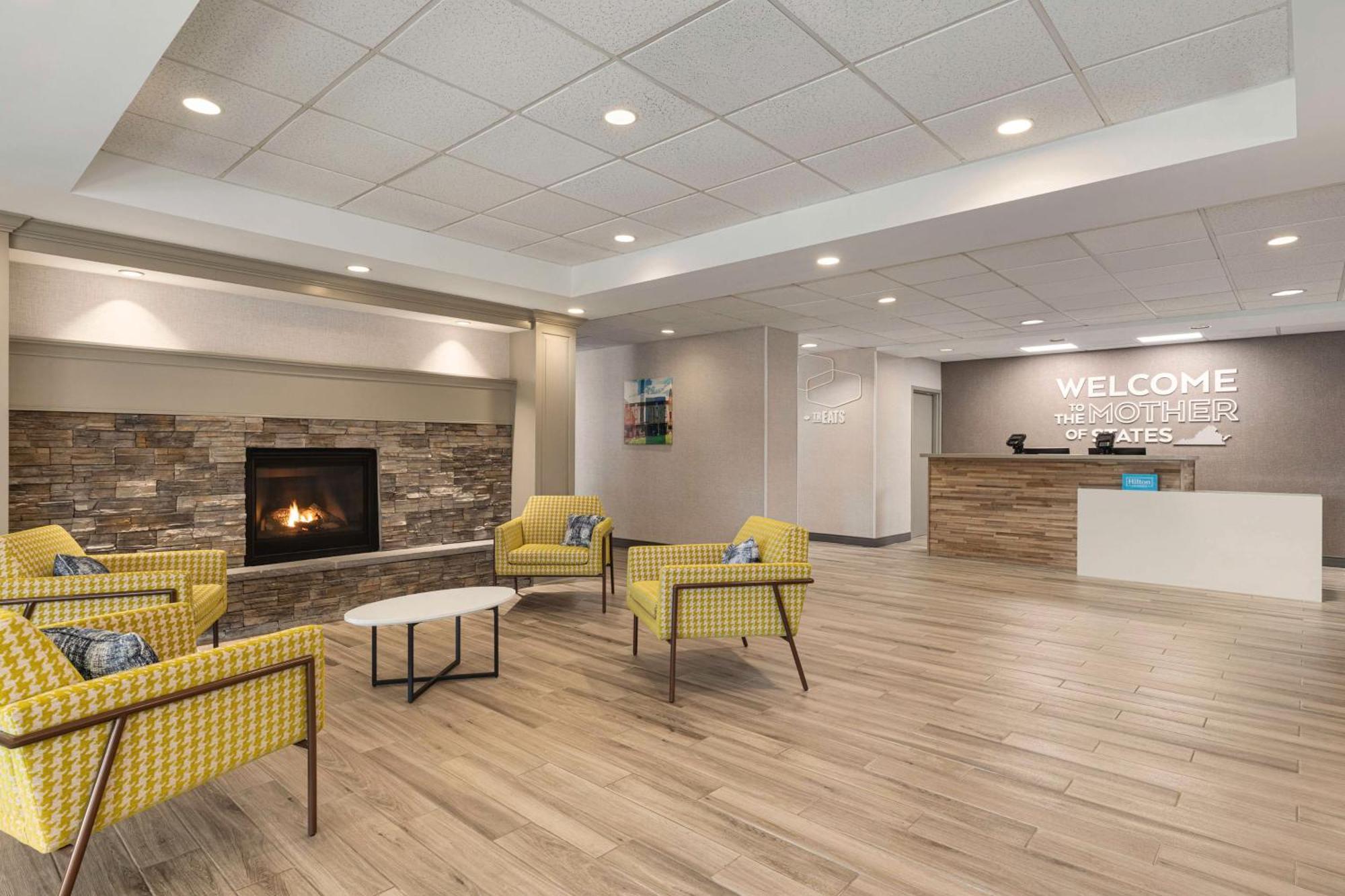Hampton Inn Waynesboro/Stuarts Draft Fishersville Екстериор снимка