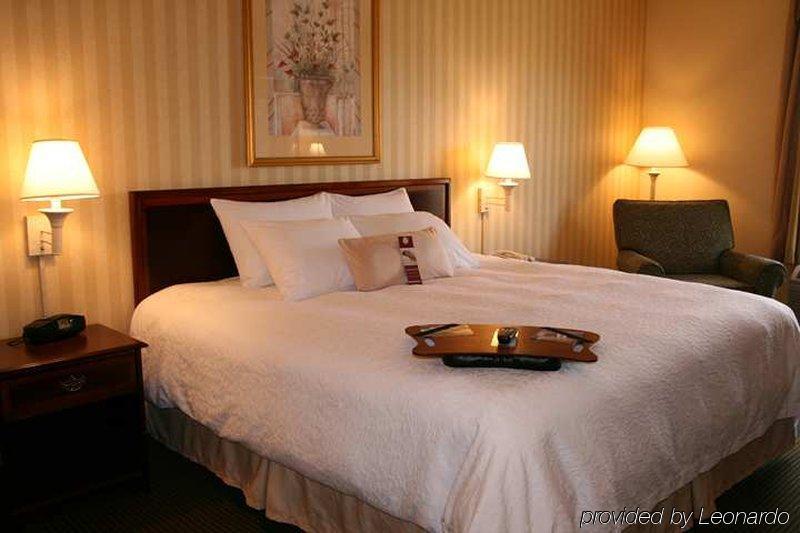 Hampton Inn Waynesboro/Stuarts Draft Fishersville Стая снимка