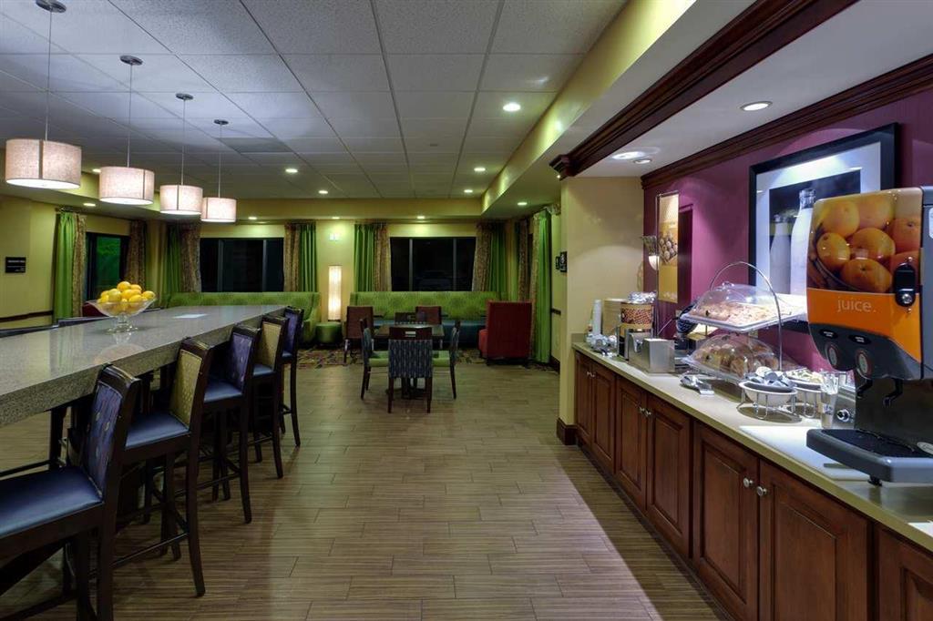 Hampton Inn Waynesboro/Stuarts Draft Fishersville Ресторант снимка